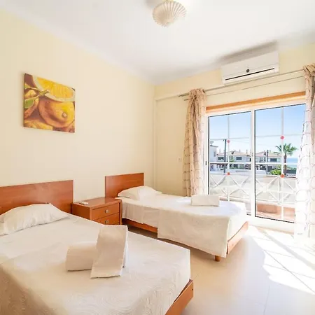 Gale Villa Guia (Faro)