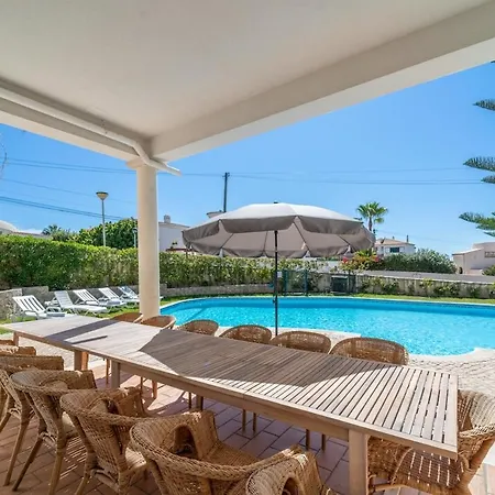 Gale Villa *