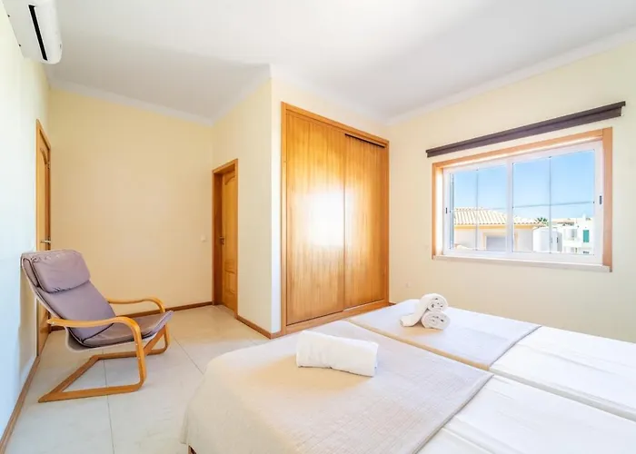 Villa Gale Guia (Faro)
